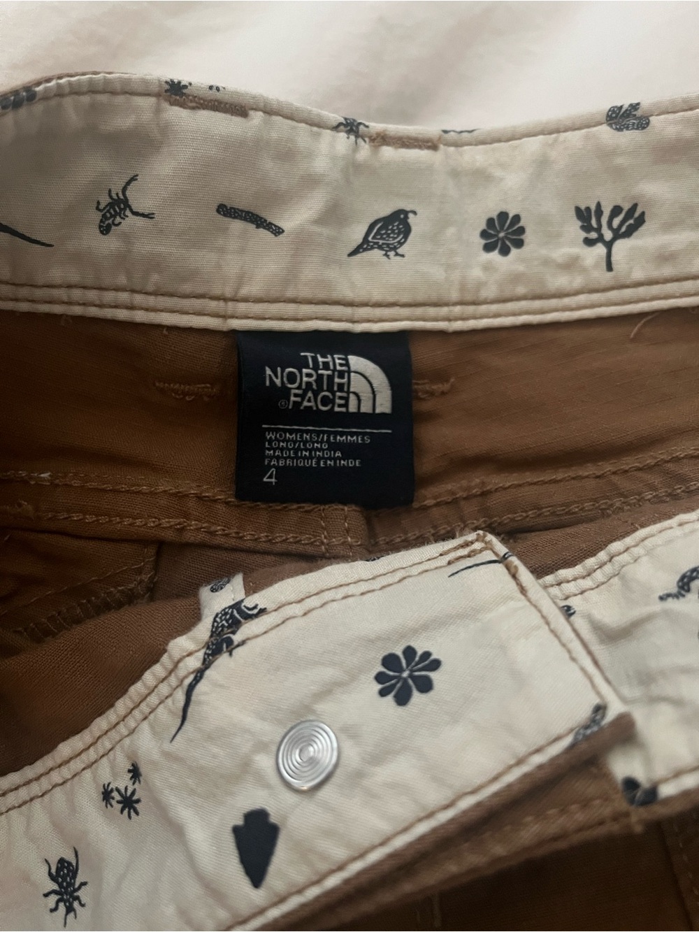 TNF Ridgeside Short 4/L - Picture 3 of 5